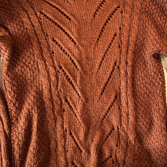 Charlotte Russe turtleneck sweater - Picture 3 of 5